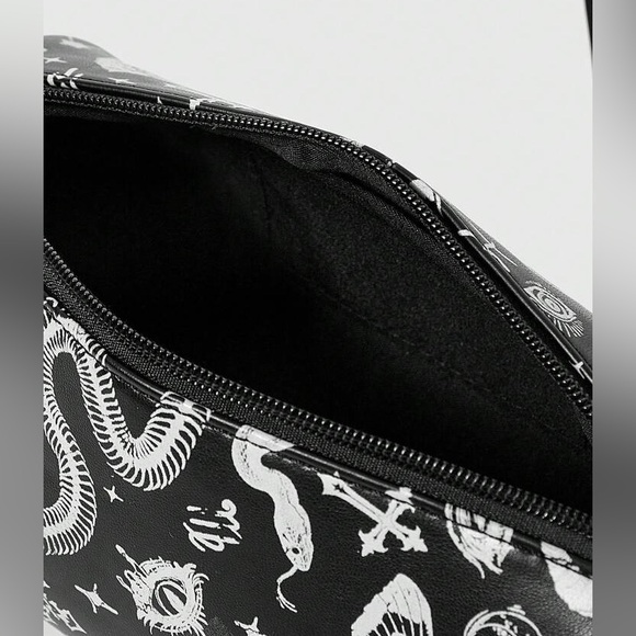 Cute Y2K Goth Punk Faux Leather D-Ring Round Handbag 🦇 - Picture 3 of 3